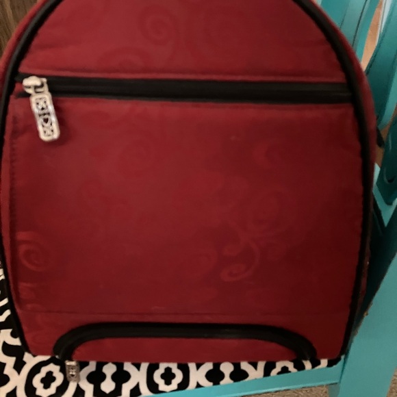 Vintage Brighton Weekender Red and Black Rolling Wheeled Duffle Carry On Bag 20" - Picture 4 of 10